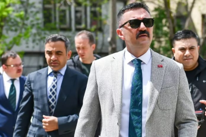 Tunceli Valisi Bülent Tekbıyıkoğlu'nun merkeze çekildi