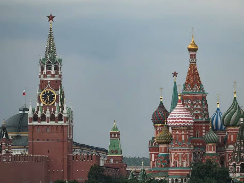 Kremlin Dismisses Trump Warnings