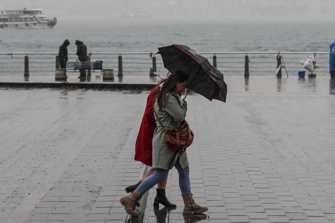 Meteoroloji il il saydı: O saatlerde sağanak geliyor!