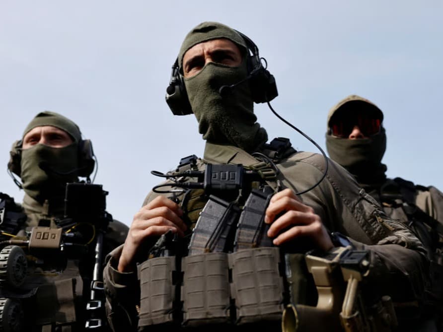 Fransa'dan Yeni Kaledonya'ya askeri sevkiyat