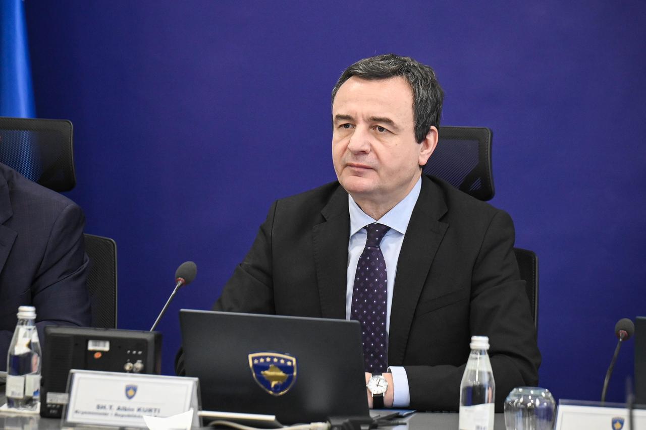 Kosova'da Kurti hükümeti güvenoyu aldı