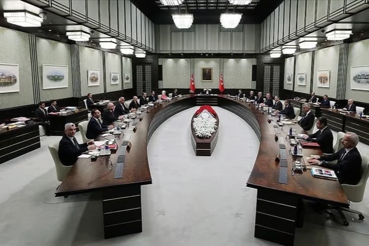 Cumhurbaşkanlığı Kabinesi kritik gündemle toplanıyor 