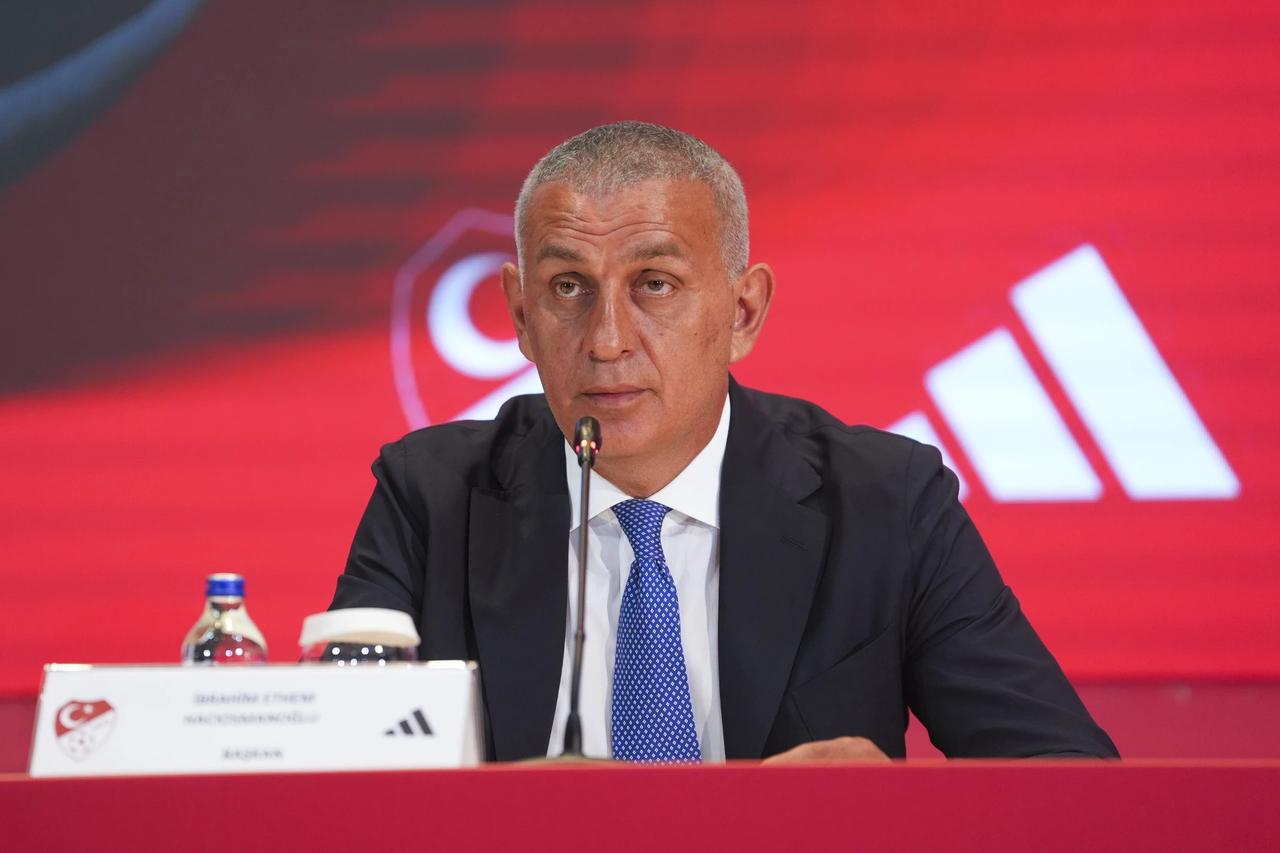 TFF Başkanı Hacıosmanoğlu özür diledi