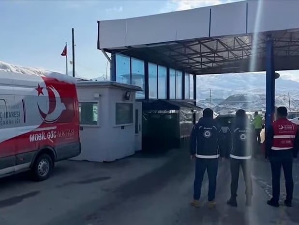 Ülke genelindeki denetimlerde 478 düzensiz göçmen yakalandı