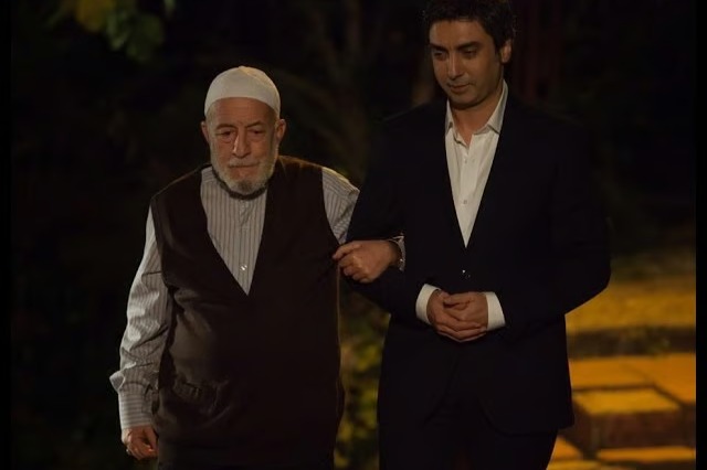 Namazla ‘mizah’ tartışması: Kurtlar Vadisi sahnesi sosyal medyayı karıştırdı 