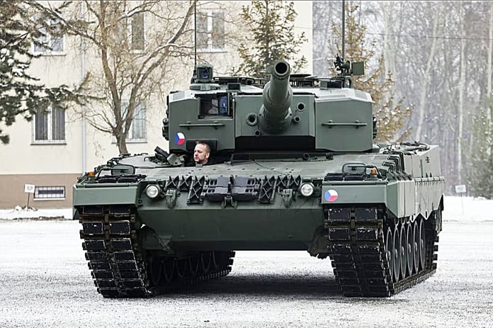 Çekya, Leopard 2A4 tanklarının bakımı için Rheinmetall ile 7 yıllık anlaşma imzaladı
