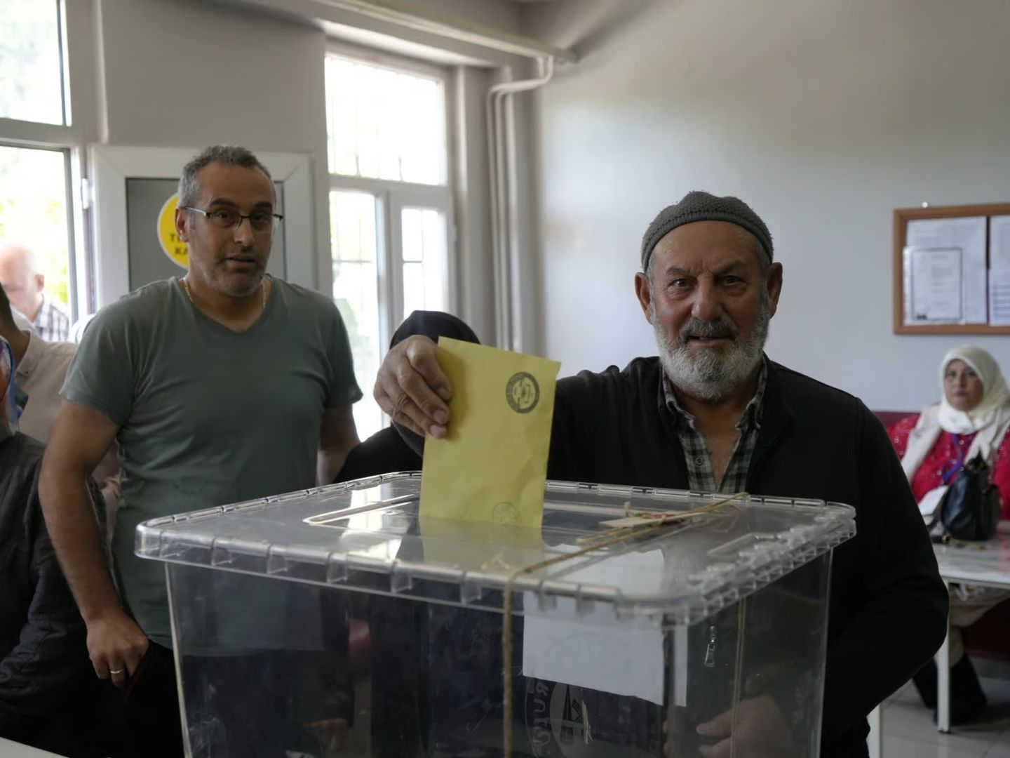 Gümüşhane'nin Tekke beldesinde ara seçim heyecanı! 2 bin 969 seçmen sandık başında