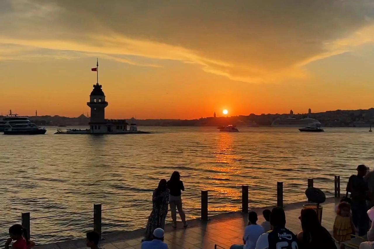 Kız Kulesi'nde gün batımı