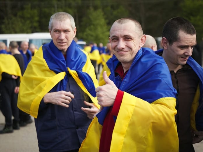 Rusya ile Ukrayna 1000'er esirin takasını tamamladı