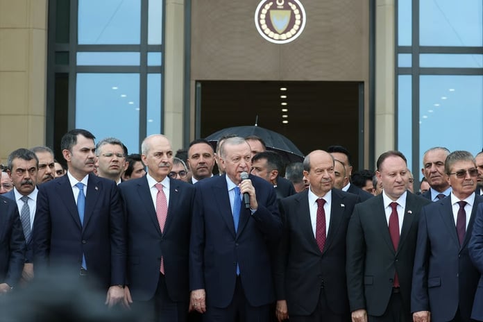 Cumhurbaşkanı Erdoğan: Kıbrıs Türk halkına muhteşem bir eser daha kazandırıyoruz