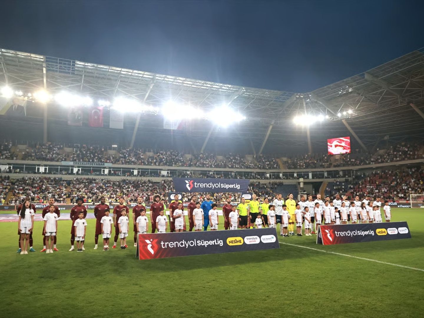 Süper Lig'de sezon kapanışı öncesi tüm maçların programı açıklandı