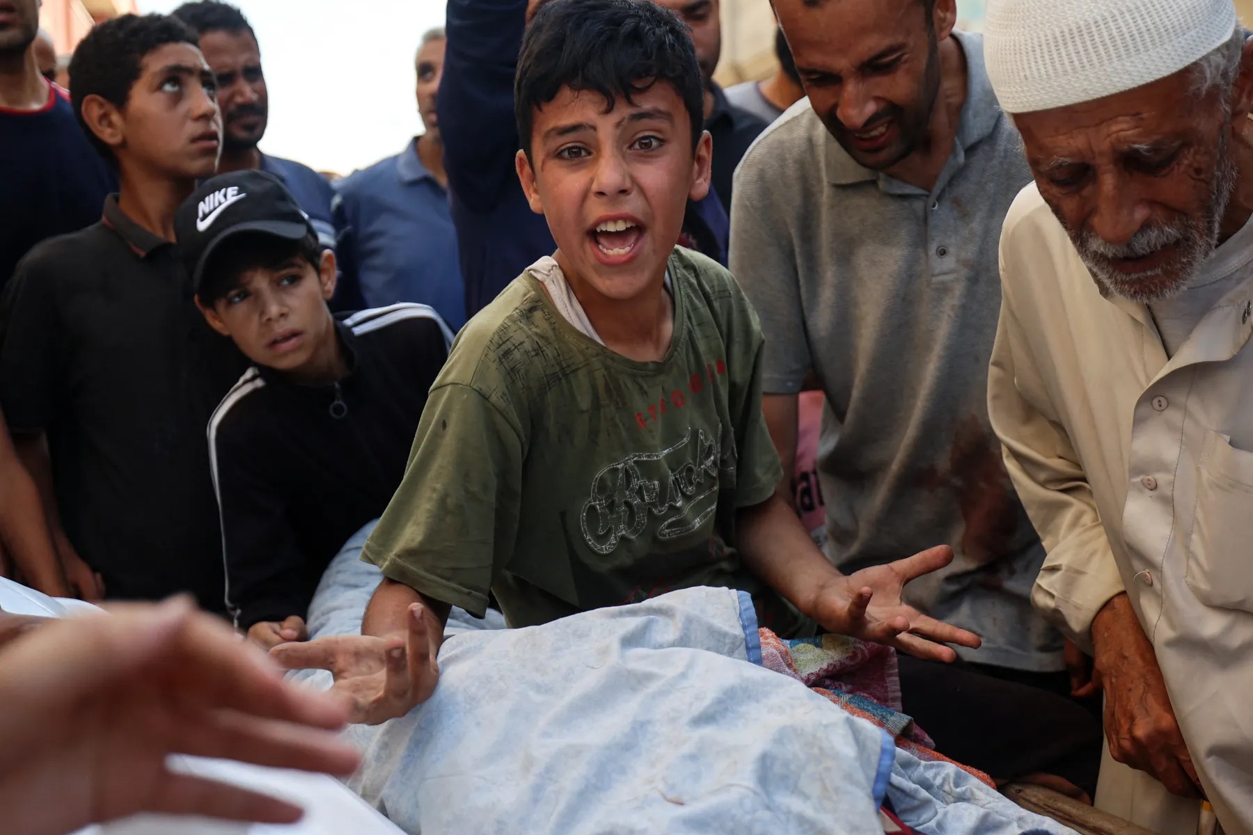 Israeli Attacks on Gaza Leave 95 Dead as Total Death 58,000