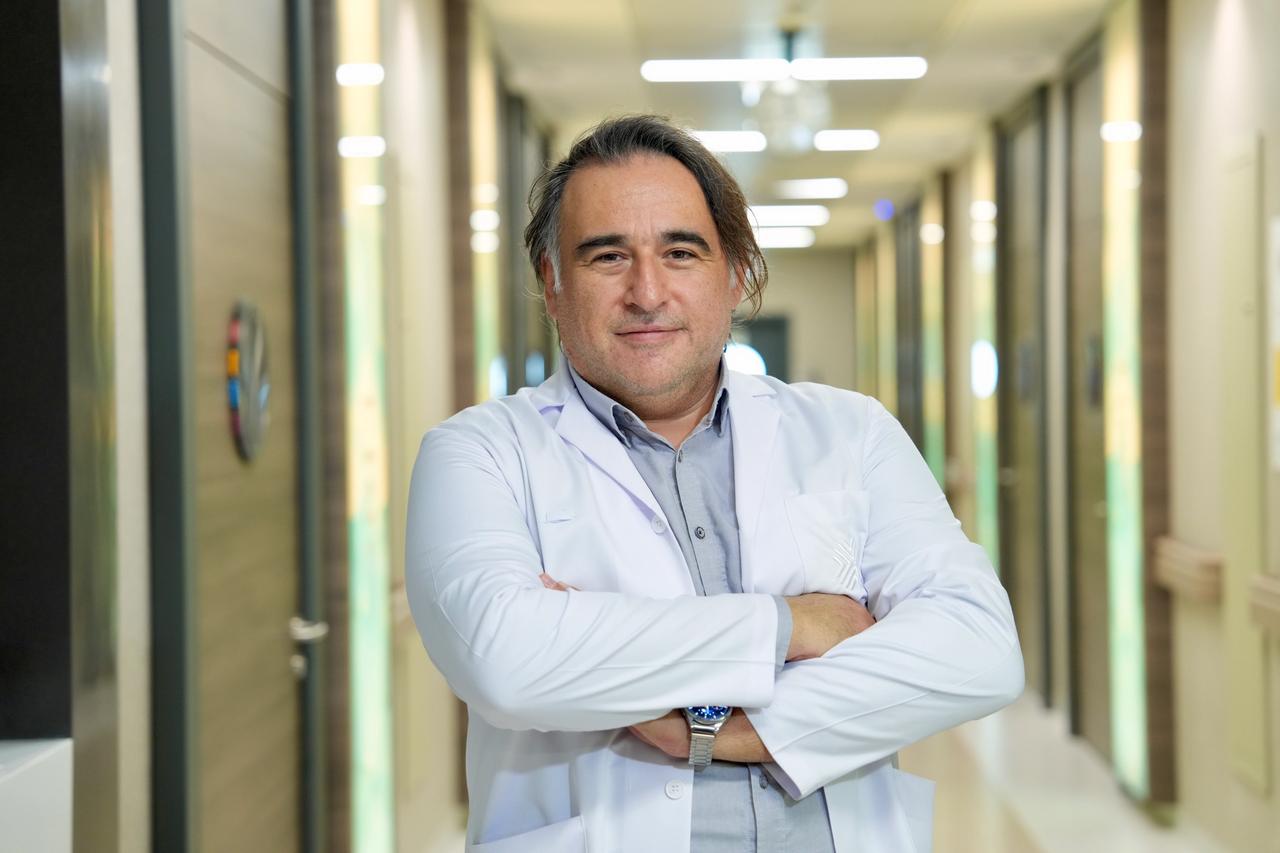 Obezite ve Metabolik Cerrahi Uzmanı Uygar Düzci