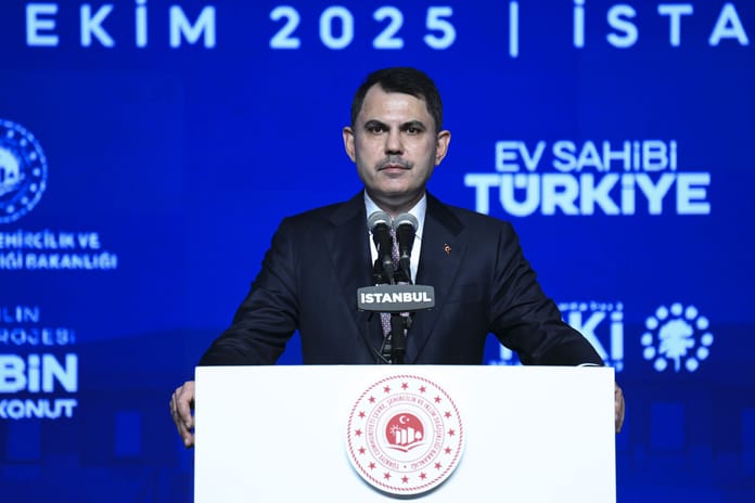 Bakan Kurum: 2 milyon vatandaş güvenli yuvalara kavuşuyor