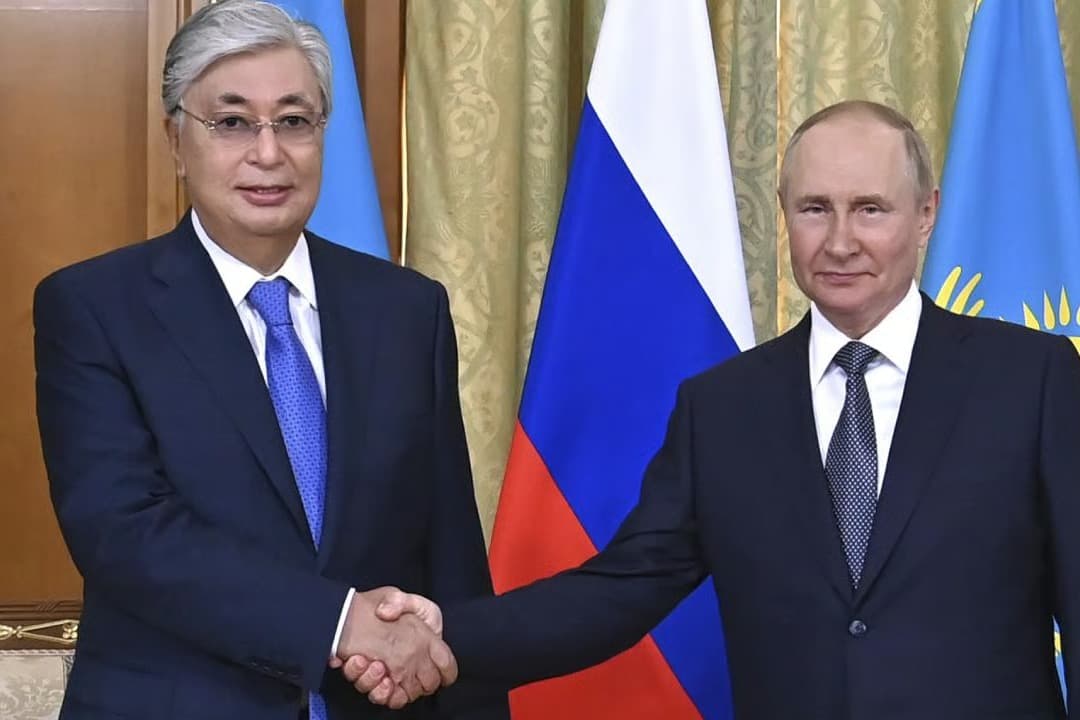 Putin Tokayev ile görüştü
