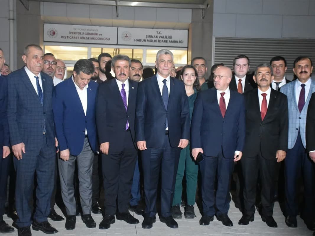 Bakan Bolat Habur Gümrük Kapısı'nı değerlendirdi