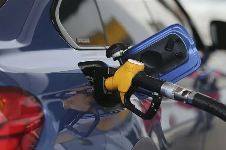 Akaryakıt fiyatları değişiyor: Benzine beklenen indirim sonrası eşel mobil detayı pompaya böyle yansıyacak! 