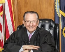 Adil kararlarıyla tanınan hakim Frank Caprio hayatını kaybetti