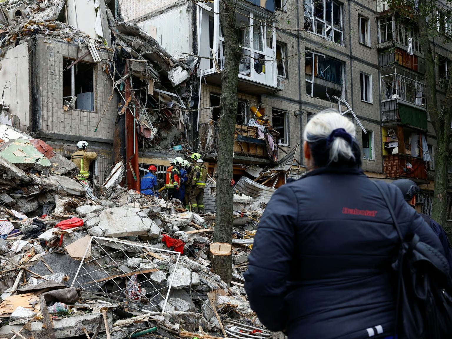 Russian Strike On Kyiv Kills 14, Injures Over 140