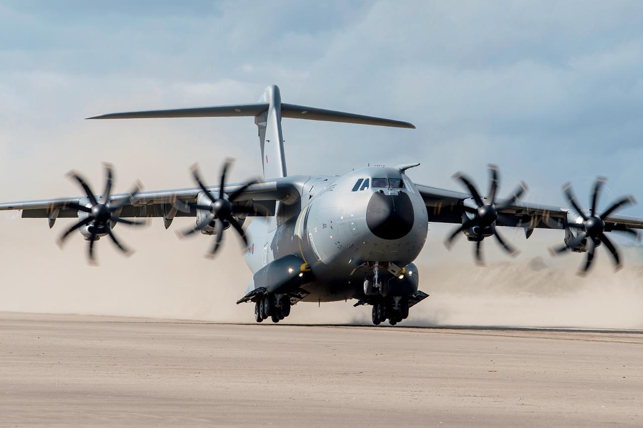 İngiltere ek A400M tedarikini değerlendiriyor