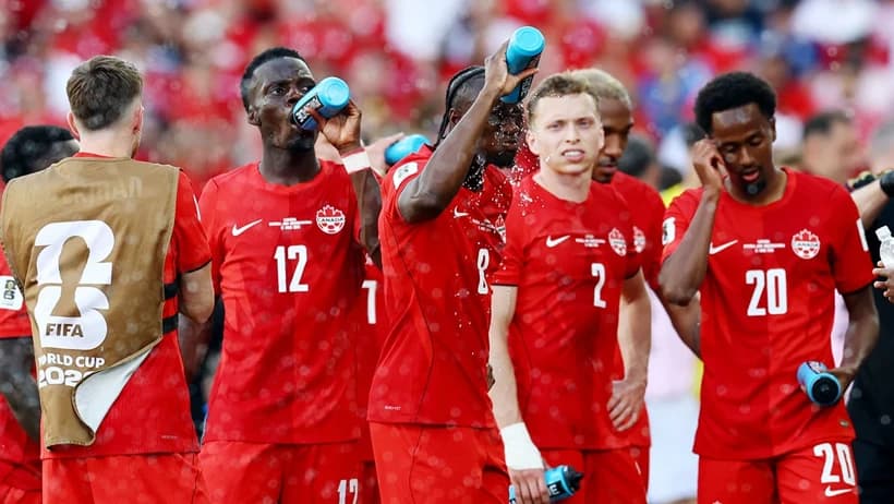 FIFA kural ihlallerine göz yumuyor