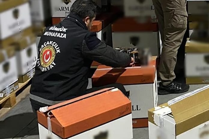 Kapıkule ve İpsala’da iki ayrı operasyon: 319 milyon TL'lik 525 kg uyuşturucu yakalandı