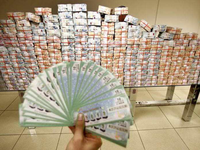 Milli Piyango bilet fiyatları | MPİ ile 31 Aralık yılbaşı çekilişi Milli Piyango tam, yarım, çeyrek bilet fiyatları ne kadar, kaç TL?