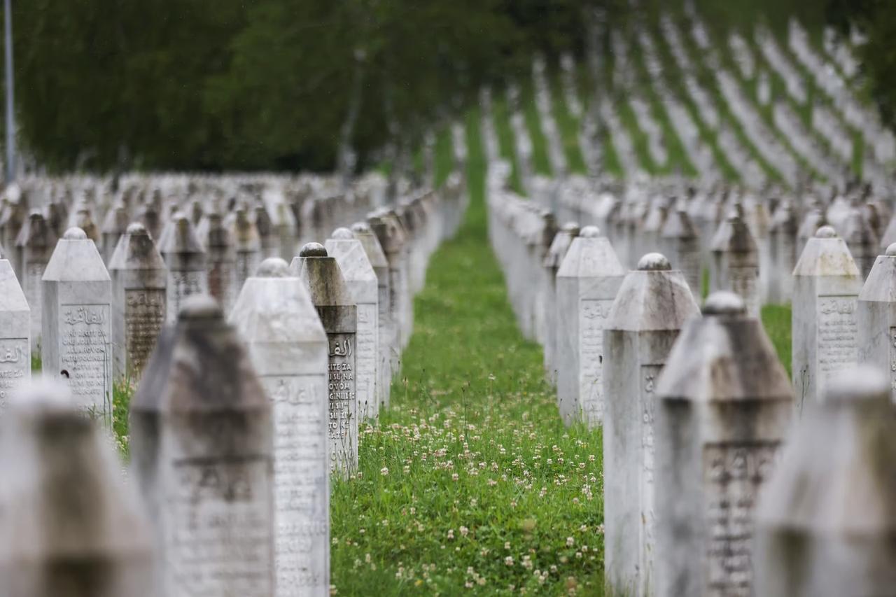 BM'den Srebrenitsa soykırımı inkarına sert tepki