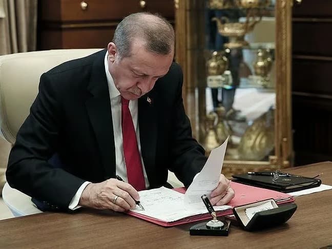 Üst düzey atamalar Resmi Gazete'de yayımlandı