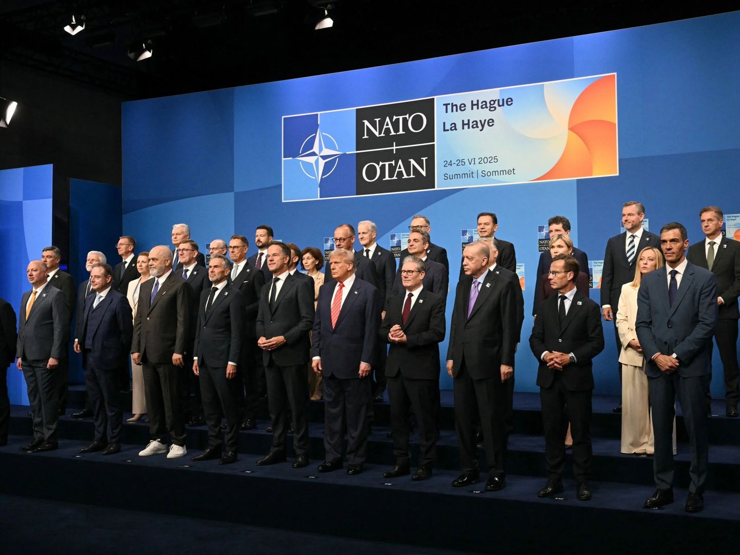 NATO liderleri, 2035'e kadar GSYH'nin yüzde 5'ini savunmaya harcama hedefinde anlaştı
