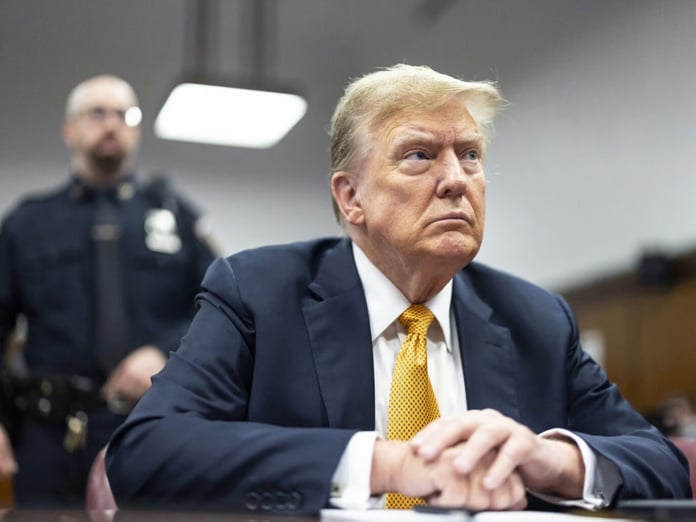 Trump Epstein dosyası yüzünden kendi destekçilerine öfkelendi