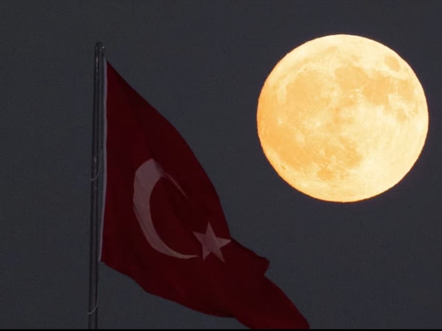 Türkiye'nin farklı şehirlerinde dolunay