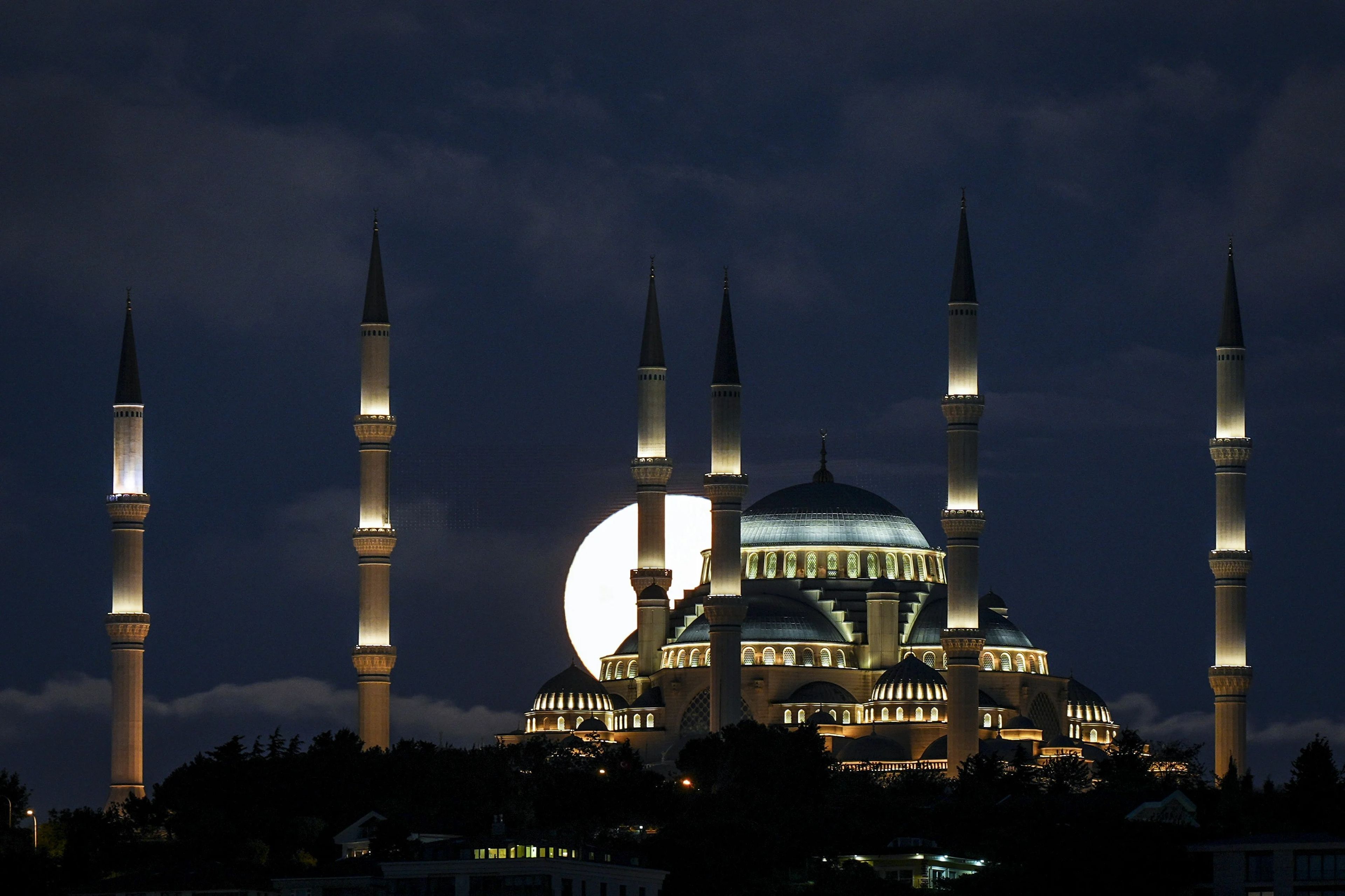 Cuma Hutbesi 5 Aralık | Diyanet ile 5 Aralık Cuma Hutbesi konusu nedir?
