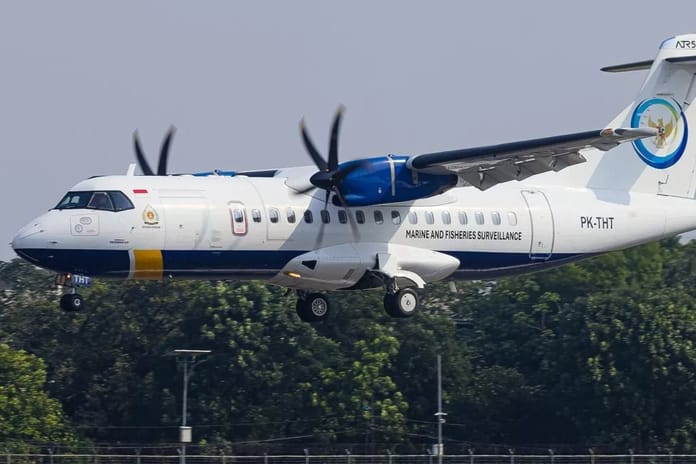 Endonezya'nın Güney Sulawesi eyaletinde 10 kişiyi taşıyan uçakta kayboldu