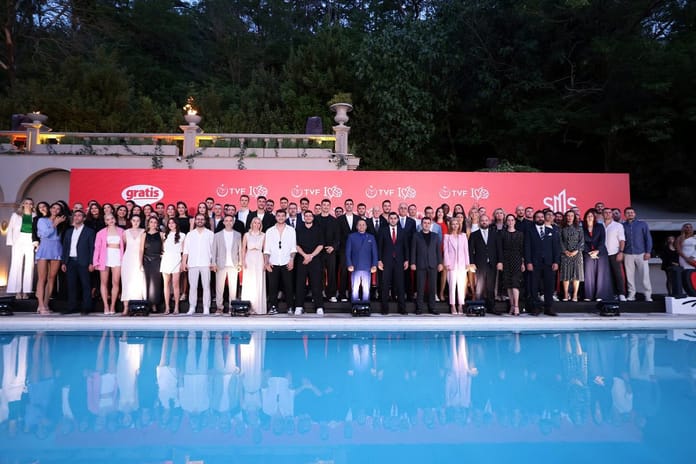 Voleybol milli takımlarında yeni sezon heyecanı: İstanbul'daki moral gecesinde Milletler Ligi ve Dünya Şampiyonası hedefleri belirlendi