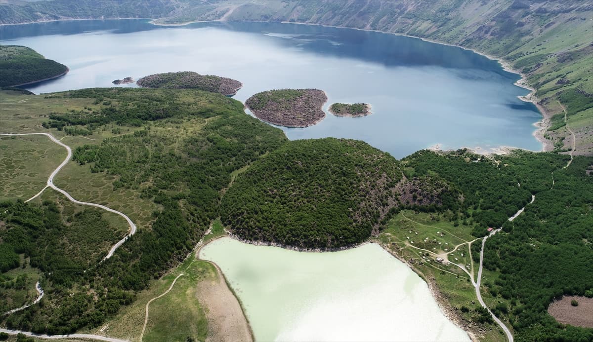Muhteşem manzaralı Nemrut Kalderası