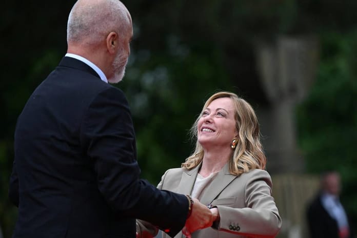 Arnavutluk lideri Rama’dan Meloni’ye ilginç karşılama