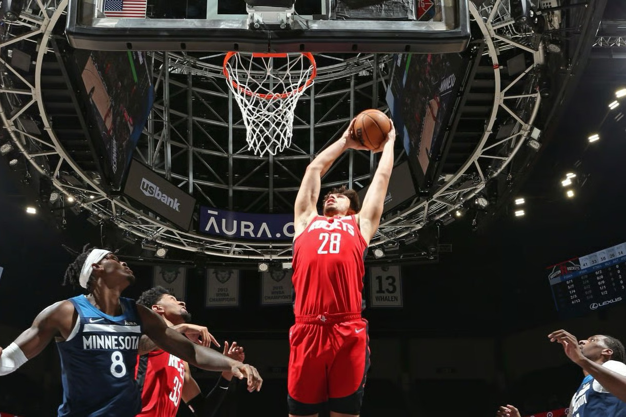 NBA'de perde açılıyor: Rekor sezon