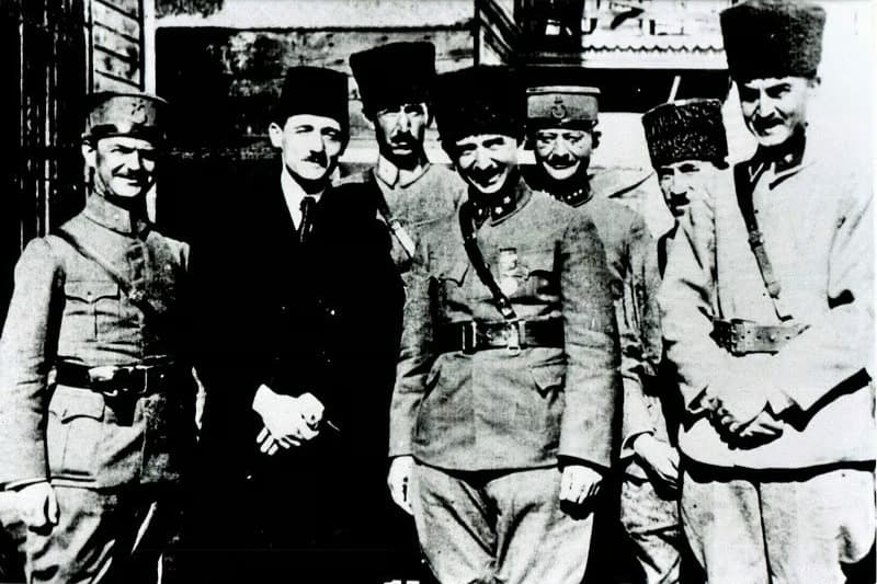 Tarihte bugün: Mudanya Mütarekesi imzalandı
