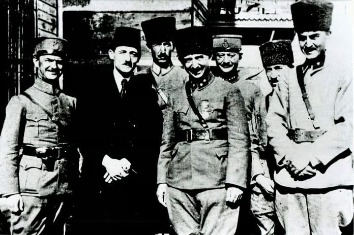 Tarihte bugün: Mudanya Mütarekesi imzalandı