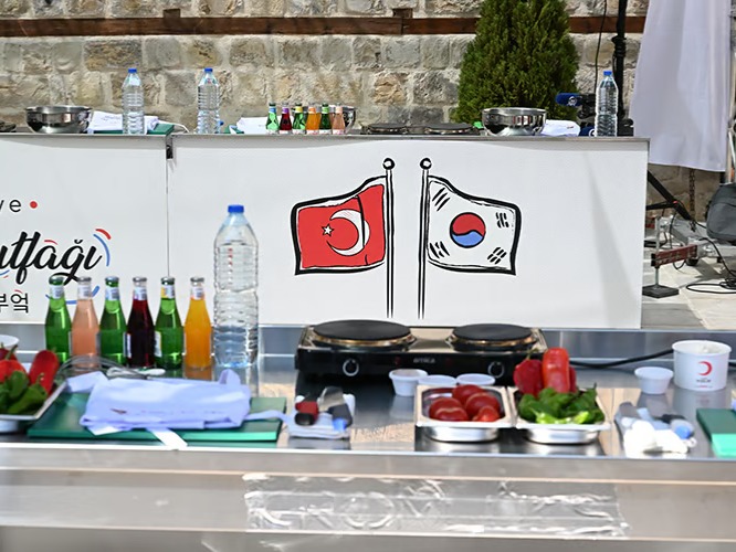 Türk ve Kore dostluk sofrası kuruldu