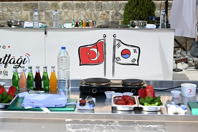 Türk ve Kore dostluk sofrası kuruldu