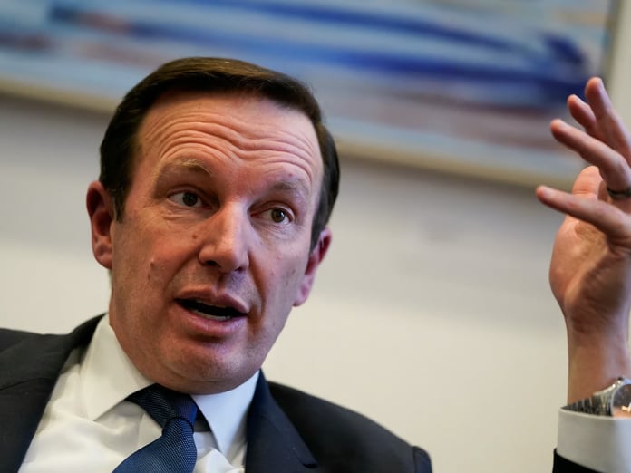 Murphy'den Trump’a “savaş suçu” uyarısı