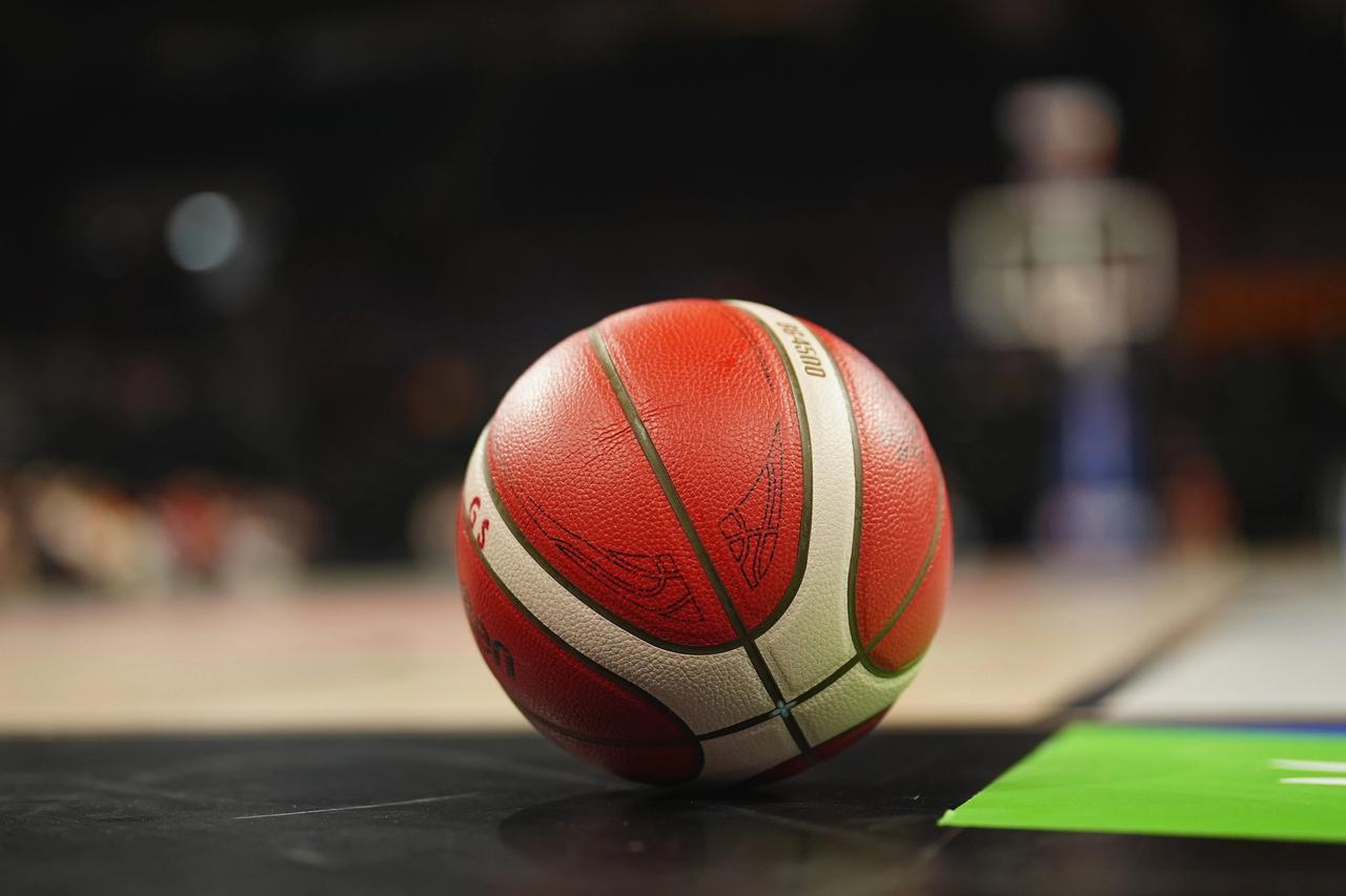 Sezonun ilk derbisi kapıda: Anadolu Efes ile Beşiktaş parkede