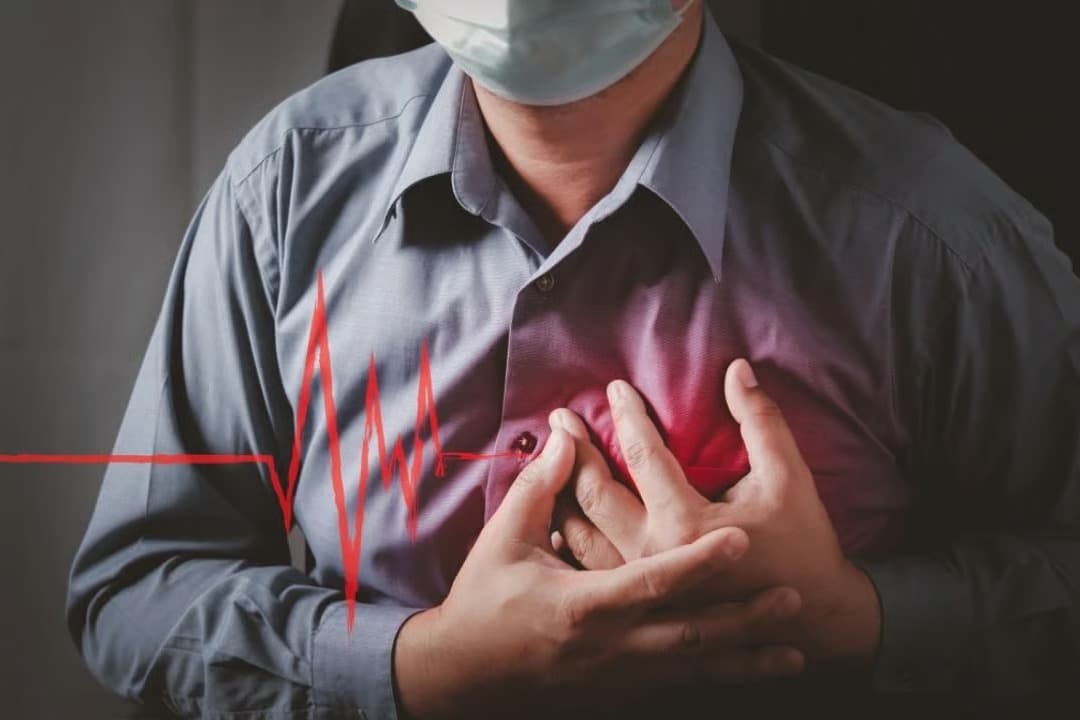 Doktorlar 'kas ağrısı' deyip yolladı, kalp krizi geçirdi! 
