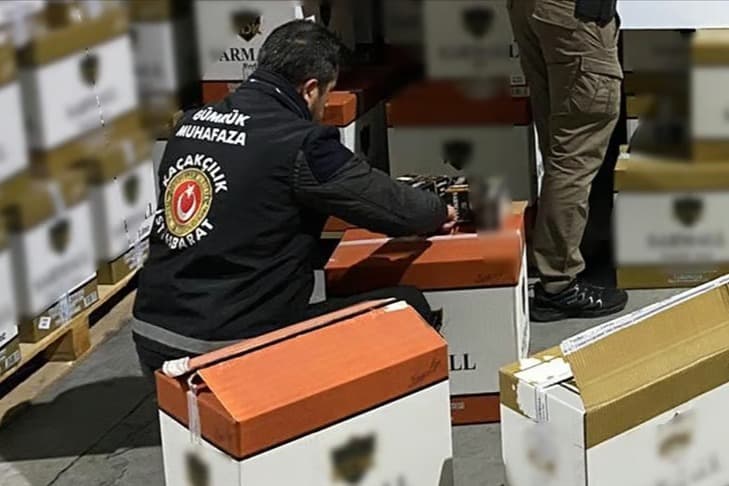 Kapıkule ve İpsala’da iki ayrı operasyon: 319 milyon TL'lik 525 kg uyuşturucu yakalandı