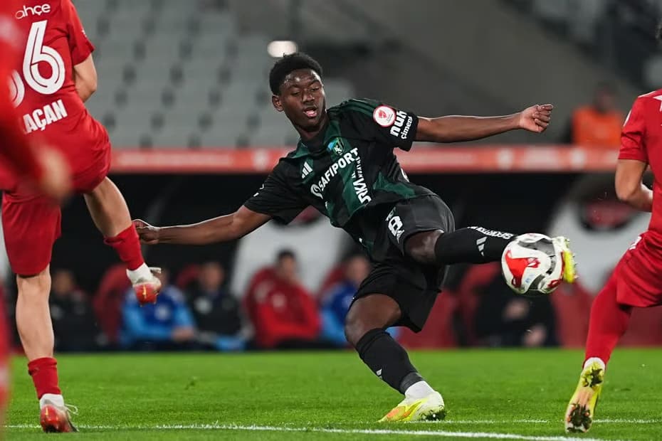Kocaelispor'da aşk firarı: Keita gitti