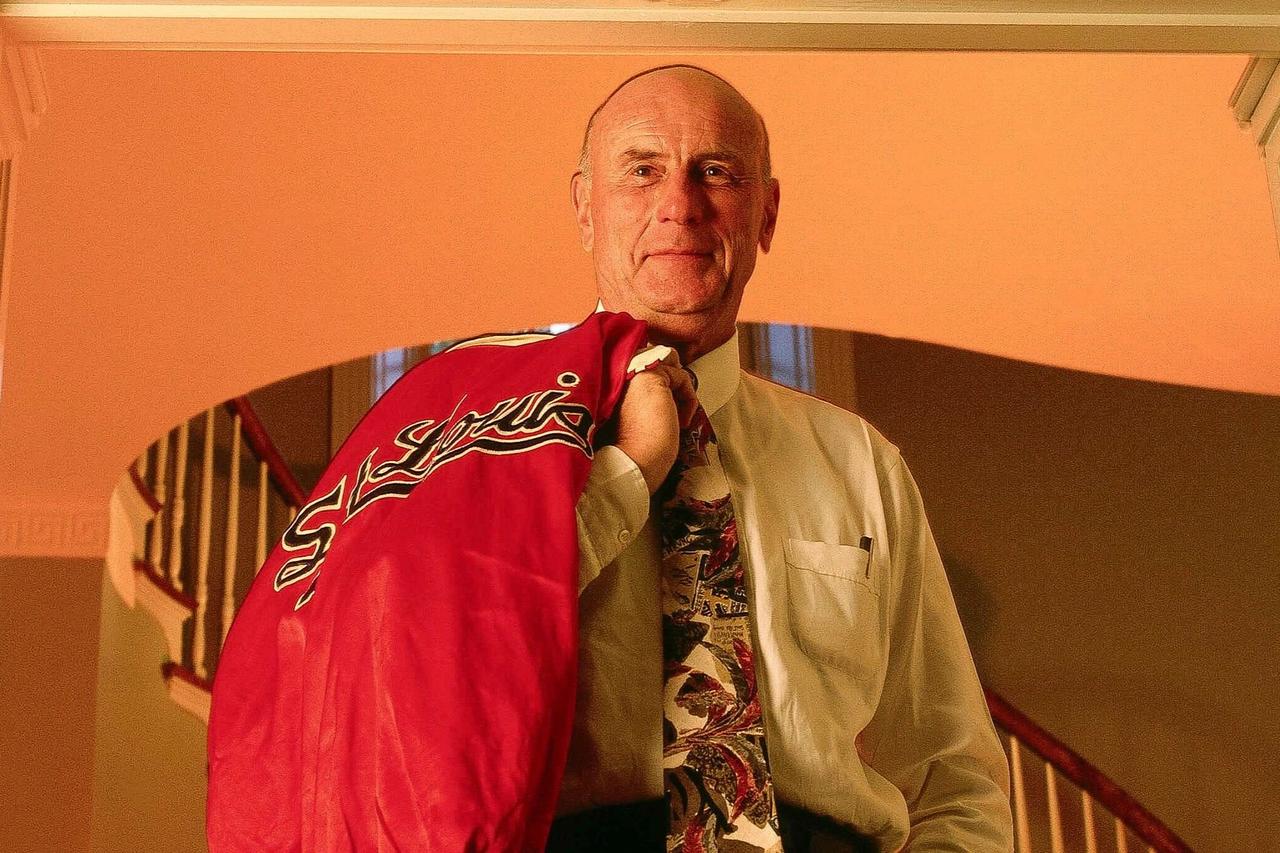 NBA tarihinin efsanesi Bob Pettit, 93 yaşında aramızdan ayrıldı