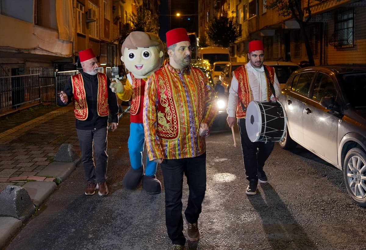 Türkiye'de 2026'nın ilk sahur gecesi renkli anlara tanık oldu