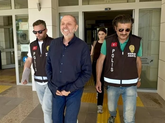 Muğla Büyükşehir Belediyesi'nde taciz iddiası! Başkan makamında gözaltına alındı